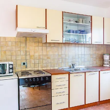 Dario Apartmán *